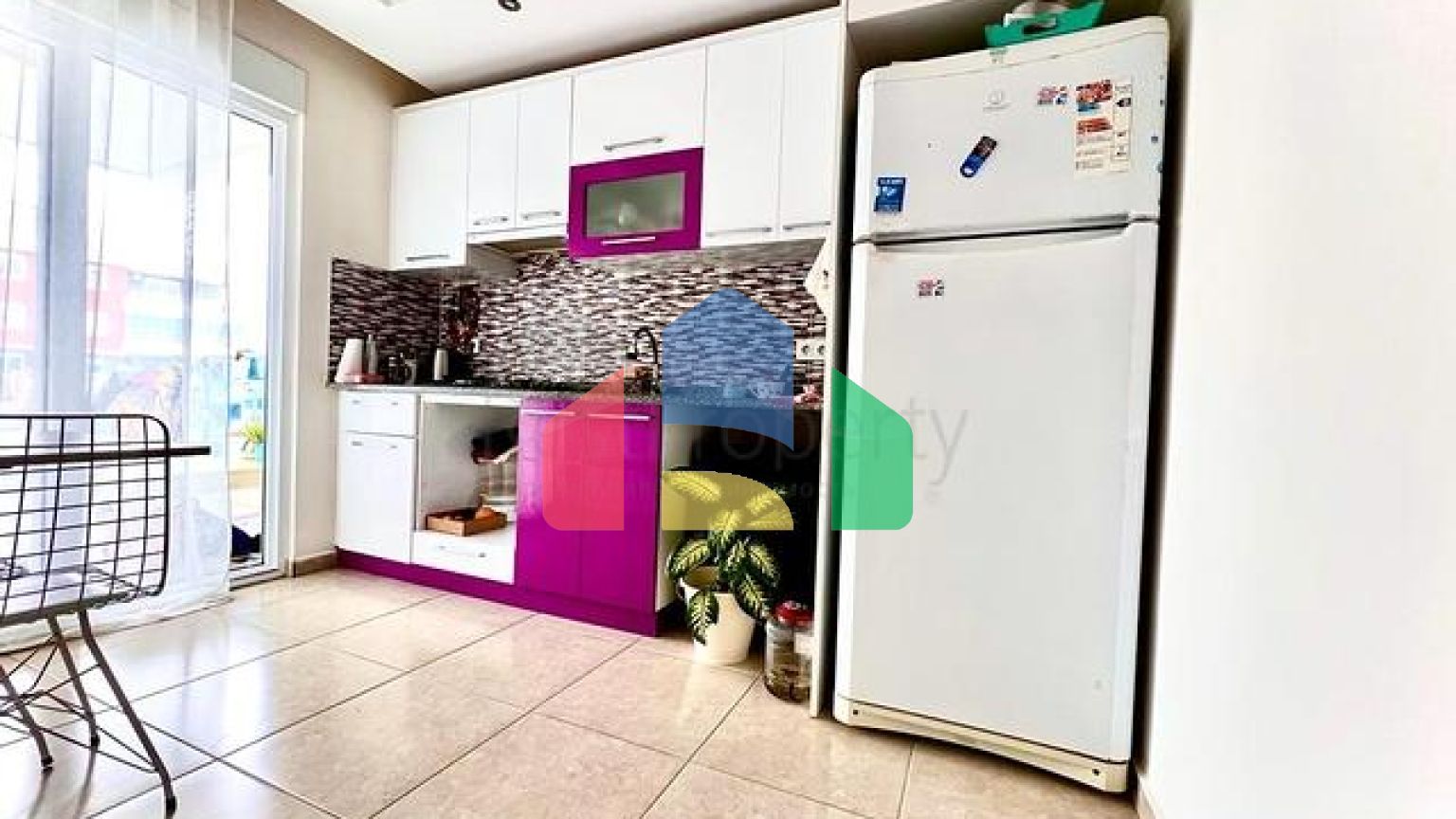 Две трехкомнатные квартиры под гражданство в 200 метрах от моря в районе Тосмур