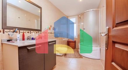 Просторная квартира 5+1 с панорамным видом и шаговой доступностью до моря в районе Тосмур Просторная квартира 5+1 с панорамным видом и шаговой доступностью до моря в районе Тосмур