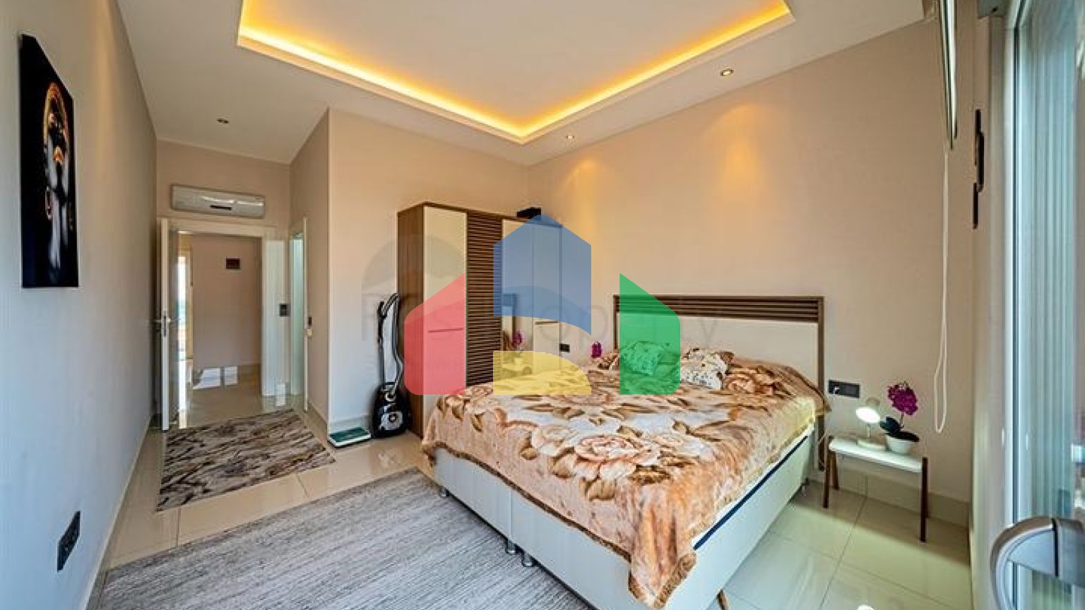 Квартира планировкой 3+1 с видом на море в Тосмуре