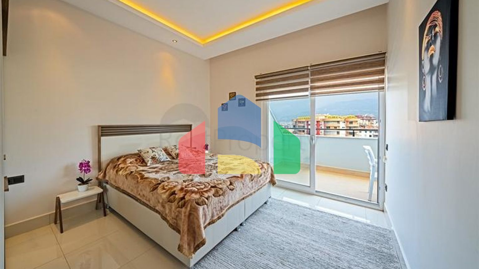 Квартира планировкой 3+1 с видом на море в Тосмуре