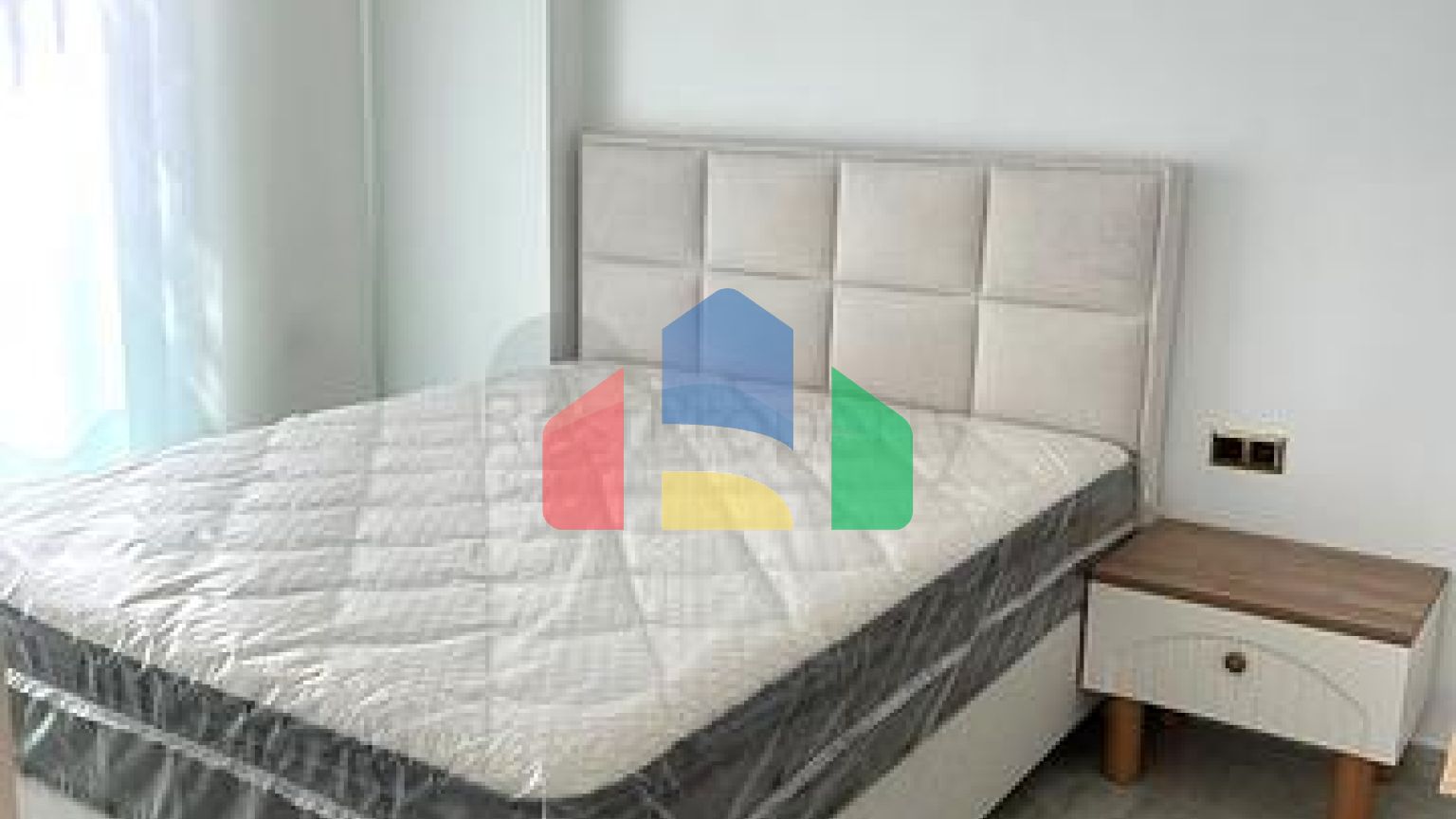 Сучасна квартира 1 + 1 біля моря в районі Тосмур