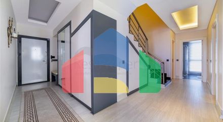 Пентхаус планировкой 3+1 с видом на Средиземное море Пентхаус планировкой 3+1 с видом на Средиземное море