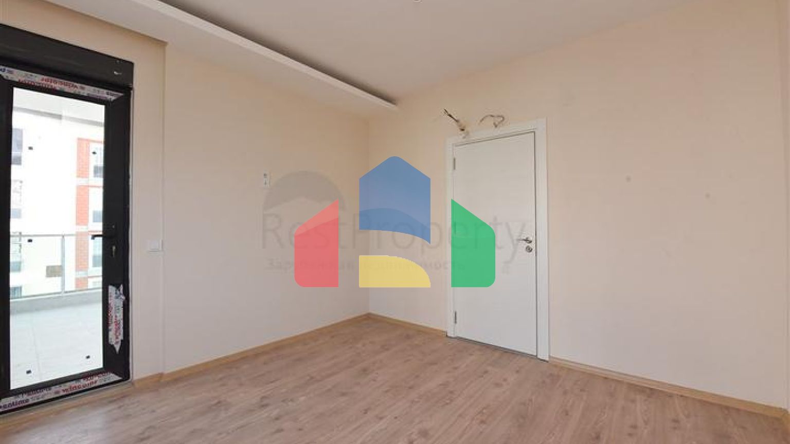 Квартира 1+1 в привлекательном комплексе района Тосмур