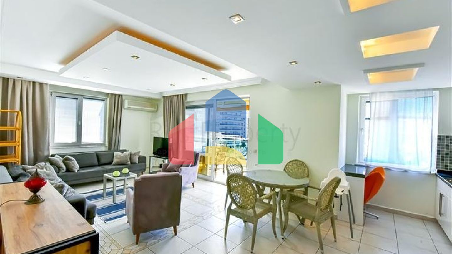 Меблированная 2+1 в Тосмуре в 200 м от моря