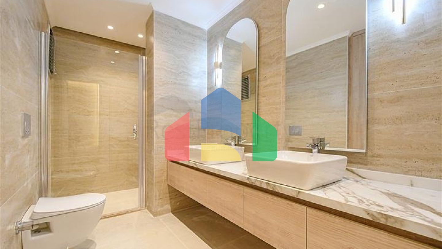 Просторная меблированная квартира 2+1 рядом с морем — идеальный вариант для жизни и отдыха