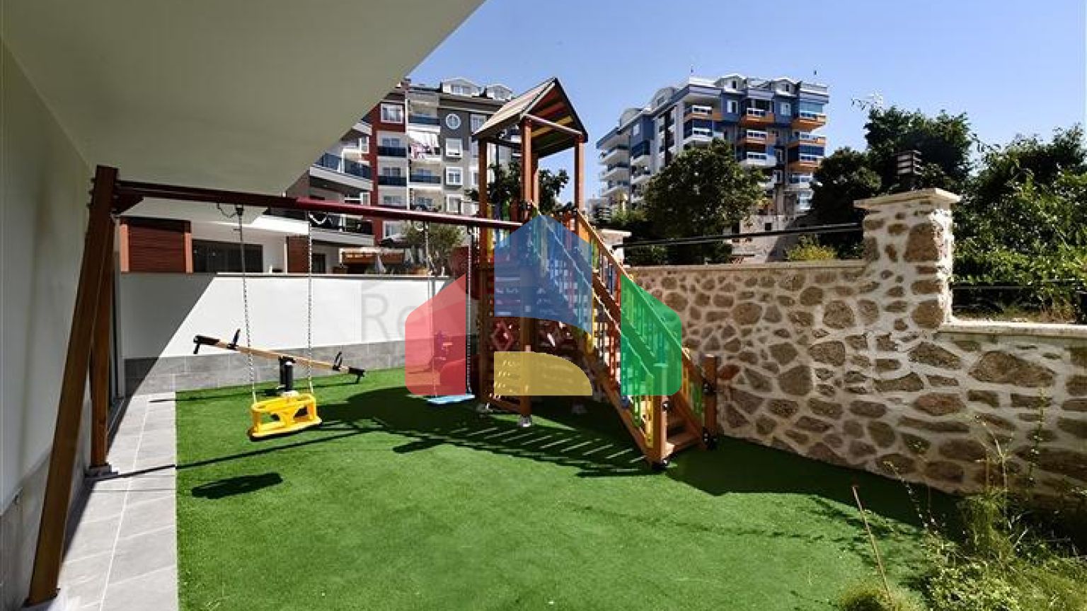 Квартира 1+1 в районе Тосмур