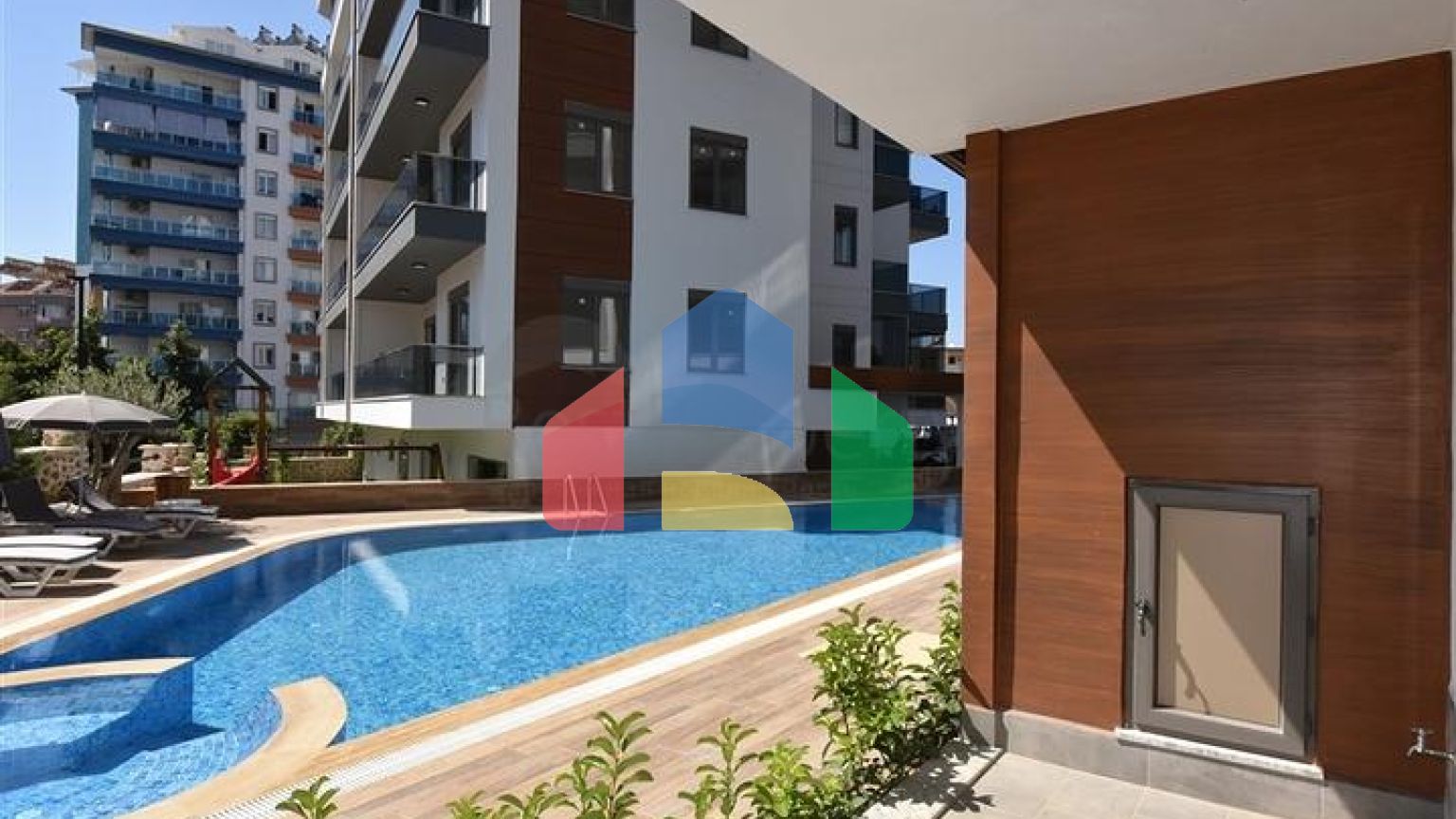 Садовый дуплекс 2+1 в районе Тосмур