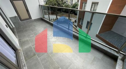 Современная квартира в жилом комплексе в районе Тосмур Современная квартира в жилом комплексе в районе Тосмур