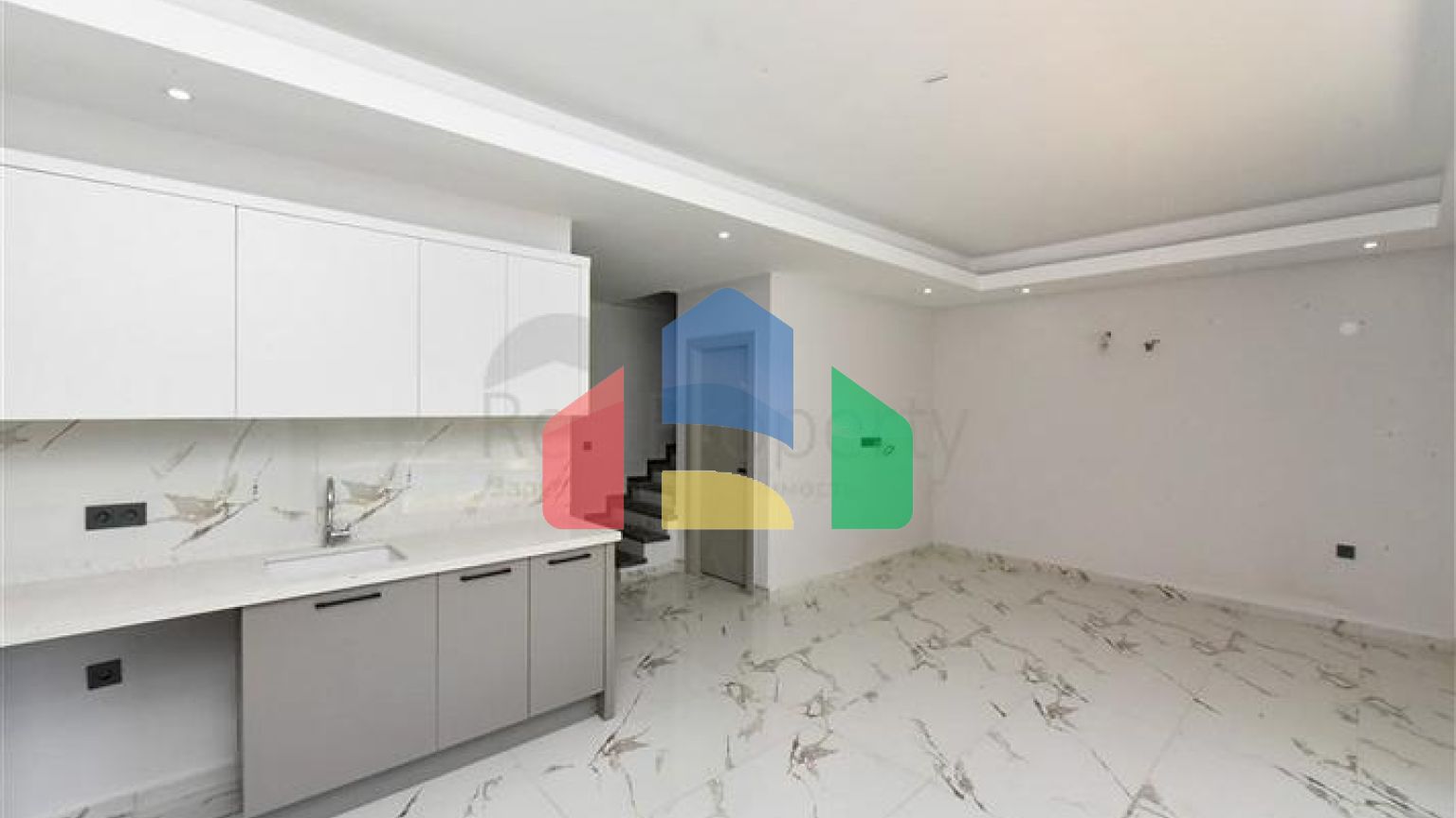 Садовый дуплекс планировкой 2+1 в районе Тосмур