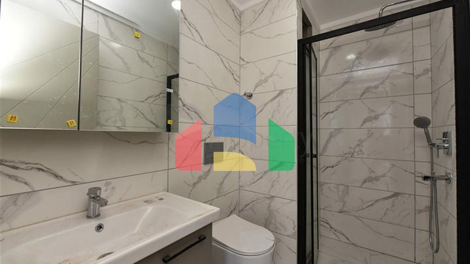 Садовый дуплекс планировкой 2+1 в районе Тосмур