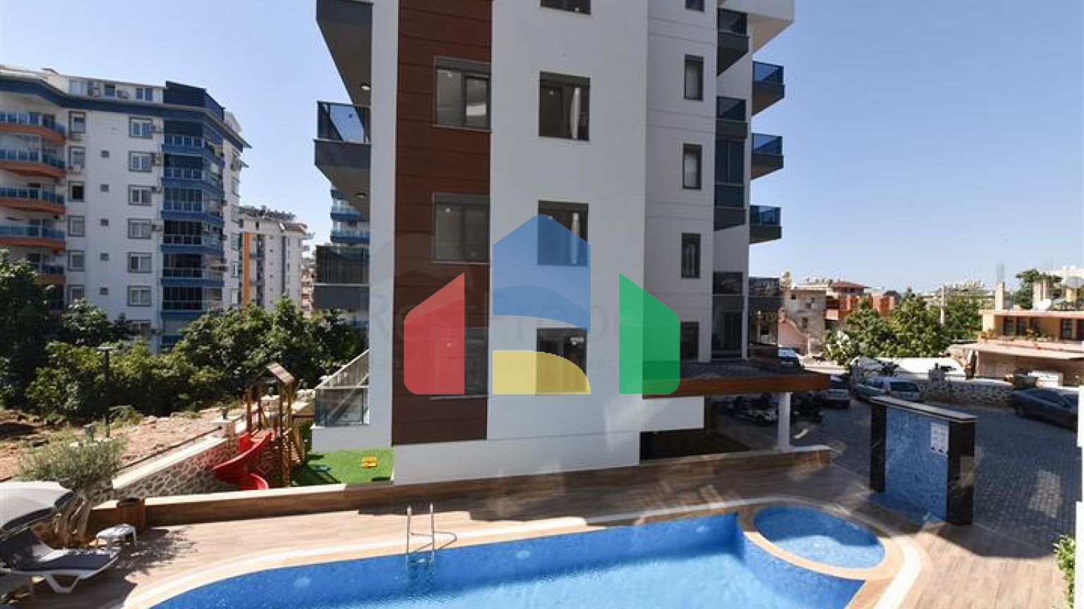 Садовый дуплекс планировкой 2+1 в районе Тосмур