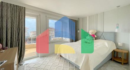 Пентхаус планировкой 3+1 с видом на море и горы Пентхаус планировкой 3+1 с видом на море и горы