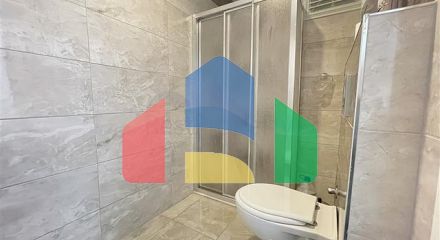 Просторная трехкомнатная квартира с большим балконом и видом на море Просторная трехкомнатная квартира с большим балконом и видом на море