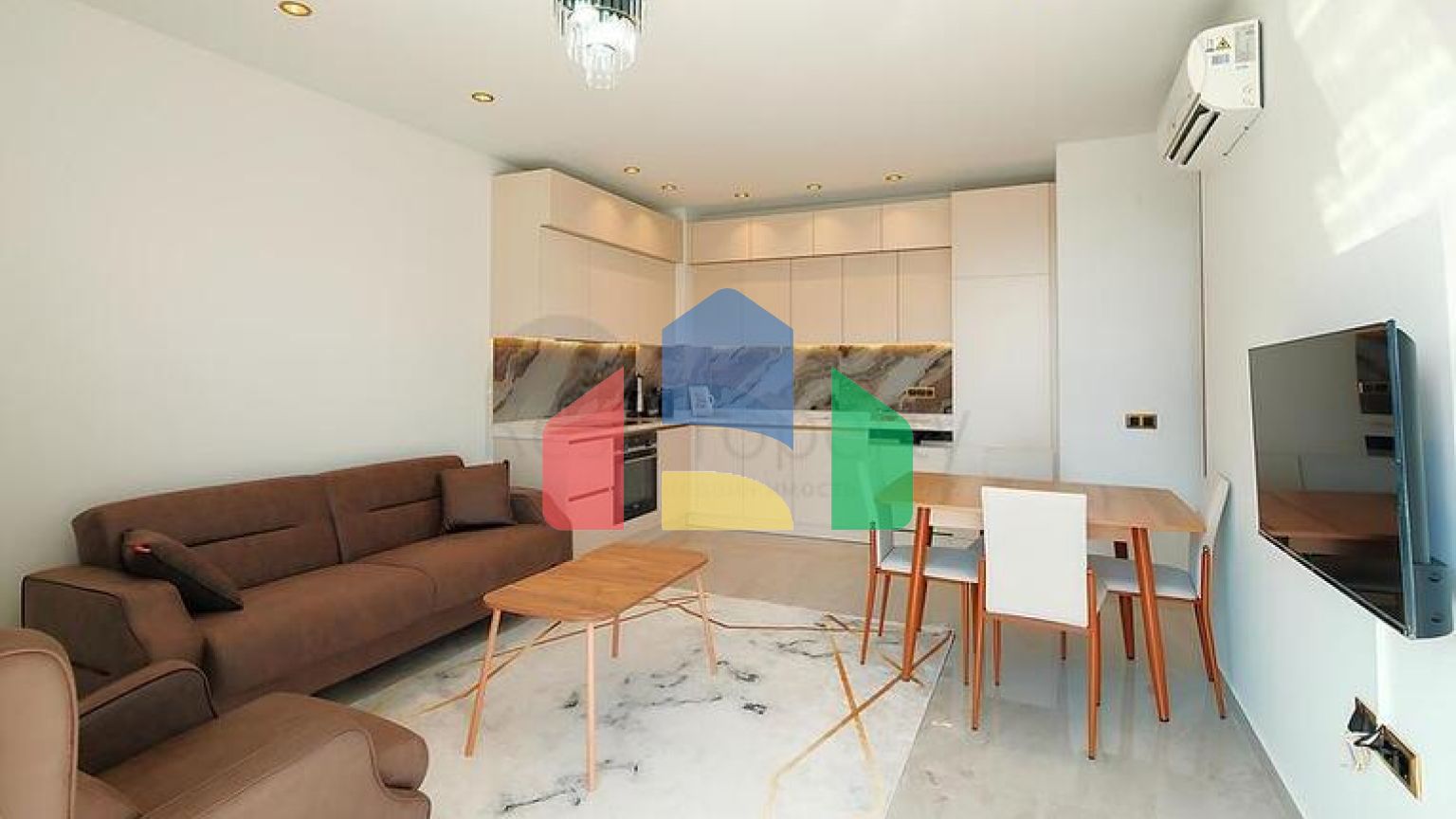 Современная меблированная квартира в 200 метрах от моря в Тосмуре