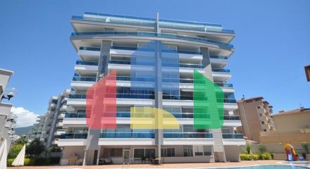 Cozy 2+1 apartment 50 m from the sea in the Tosmur area