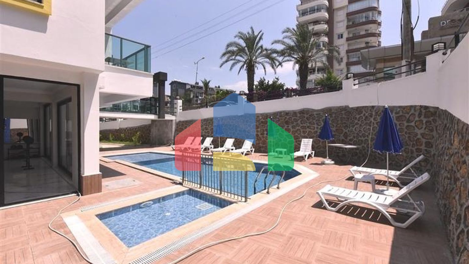 Квартира 1+1 в новом комплексе в районе Тосмур