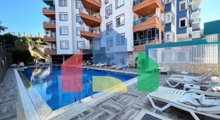 Простора трикімнатна квартира в пішій доступності до моря у відкритому під ВНЖ районі Тосмур