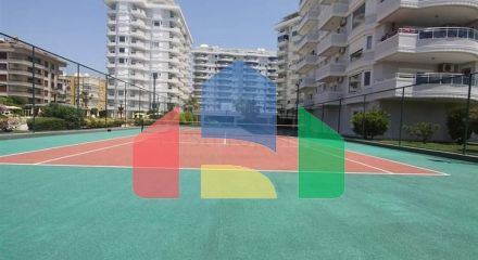 Квартира планировкой 3+1 в районе Тосмур 50м до моря. Квартира планировкой 3+1 в районе Тосмур 50м до моря.