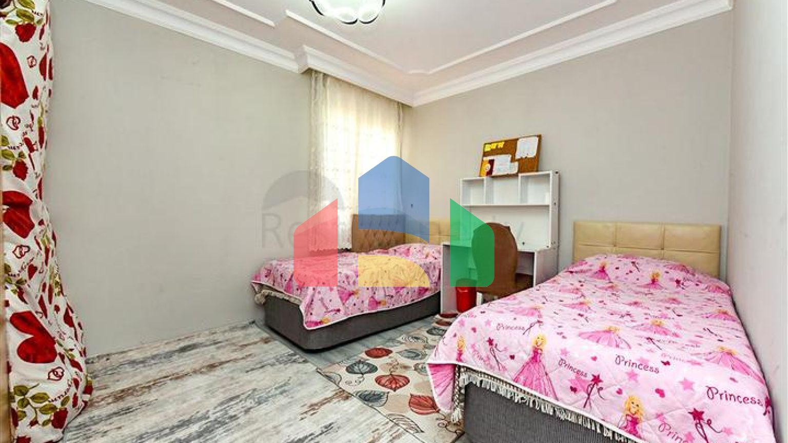 Квартира 2+1 для большой семьи в районе Тосмур