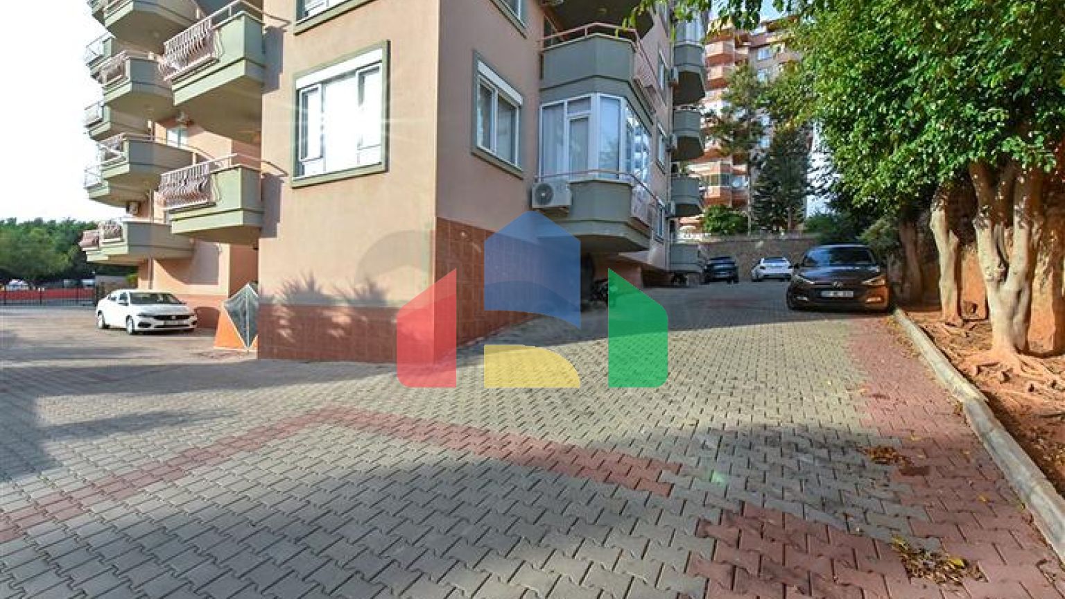 Квартира 2+1 для большой семьи в районе Тосмур