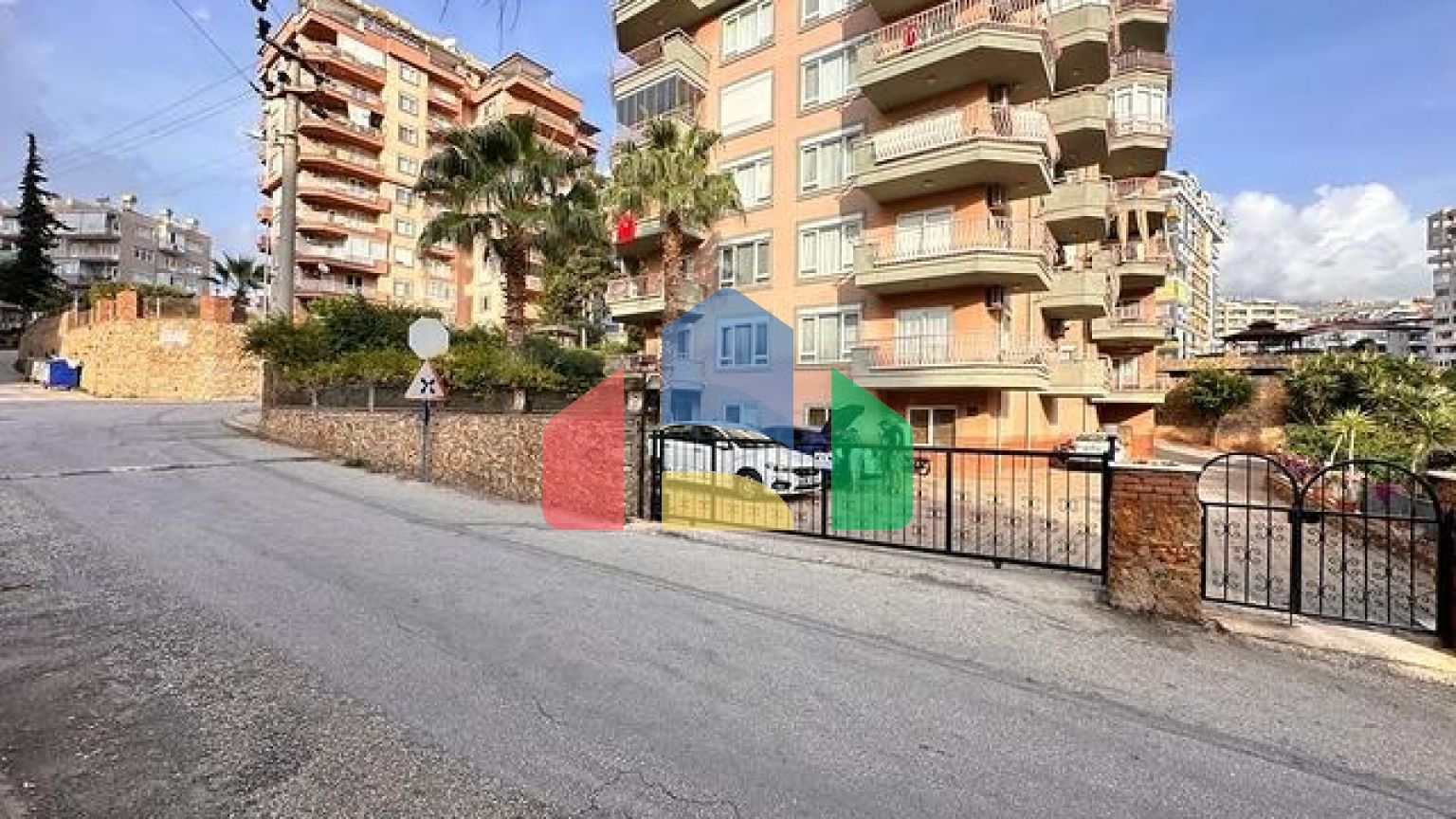 Квартира 2+1 для большой семьи в районе Тосмур