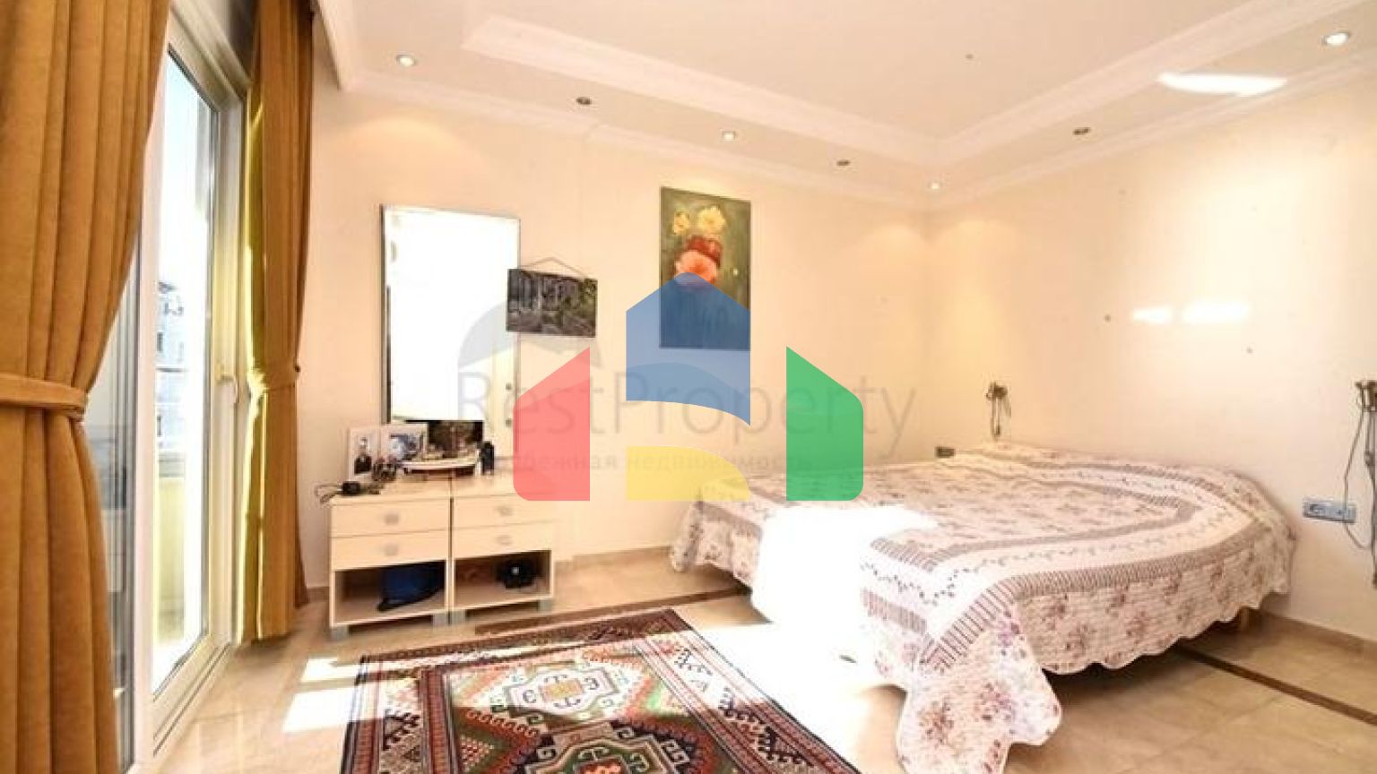 Большая квартира на первой линии