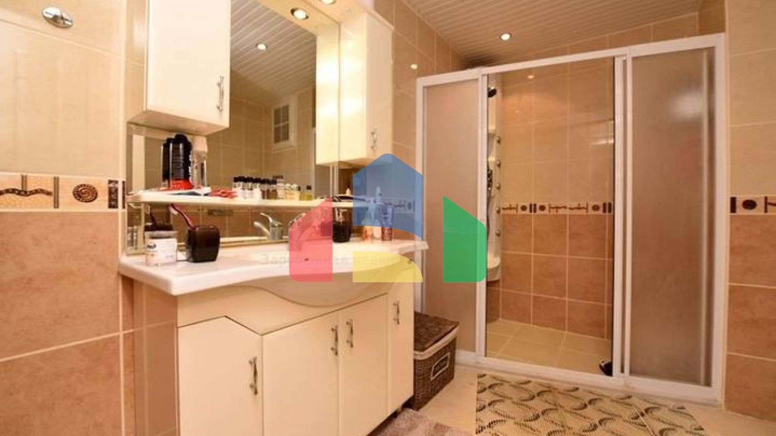 Большая квартира на первой линии