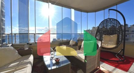 Большая квартира на первой линии Большая квартира на первой линии