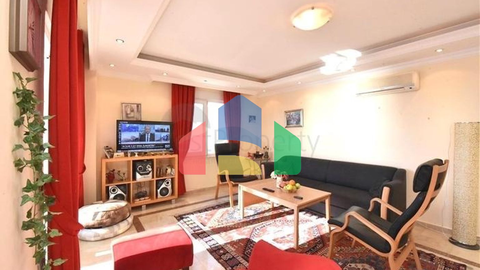 Большая квартира на первой линии