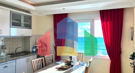 Большая квартира на первой линии Большая квартира на первой линии