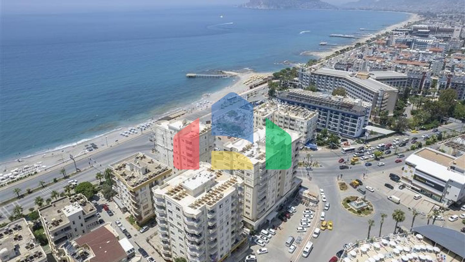 Большая квартира на первой линии