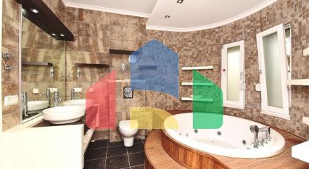 Вилла городского типа в 250 метрах от моря