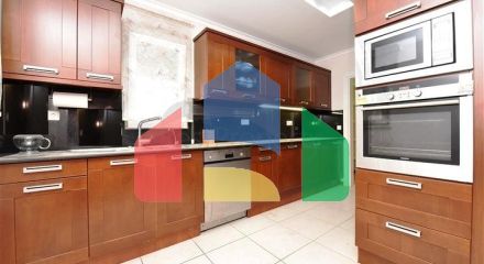 Вилла городского типа в 250 метрах от моря