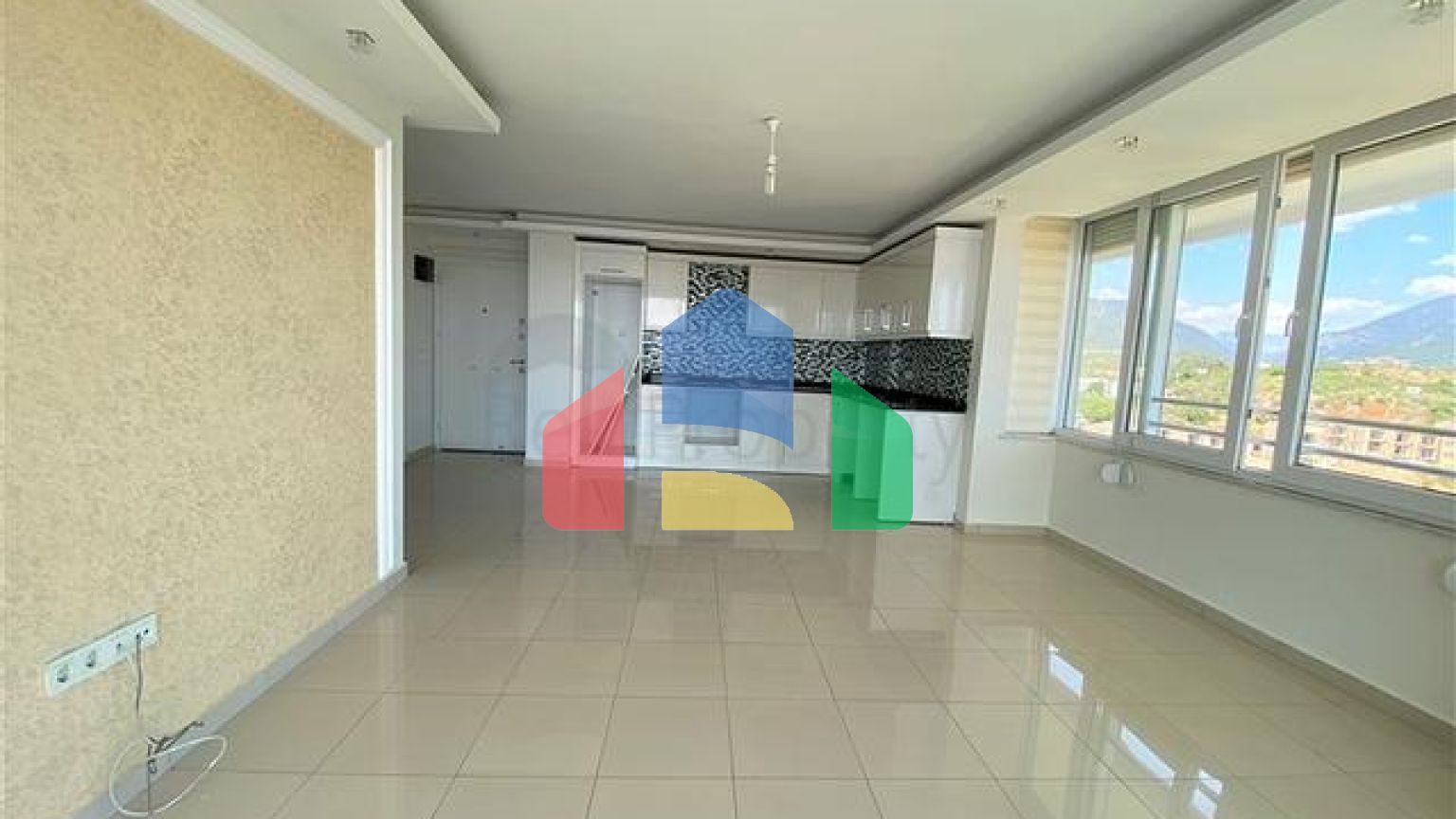 Пентхаус с панорамным видом на море в районе Тосмур