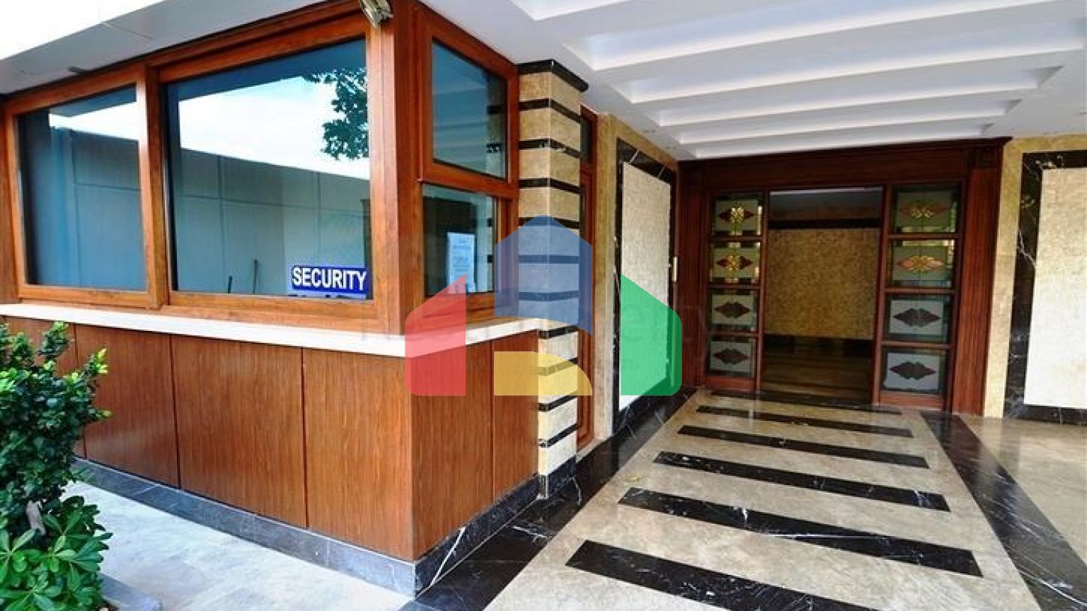 Пентхаус с панорамным видом на море в районе Тосмур