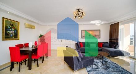 Luxury apartment with a view of the sea and the fortress in the Tosmur area