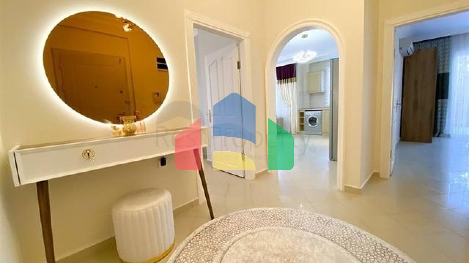 Простора трикімнатна квартира в районі Тосмур