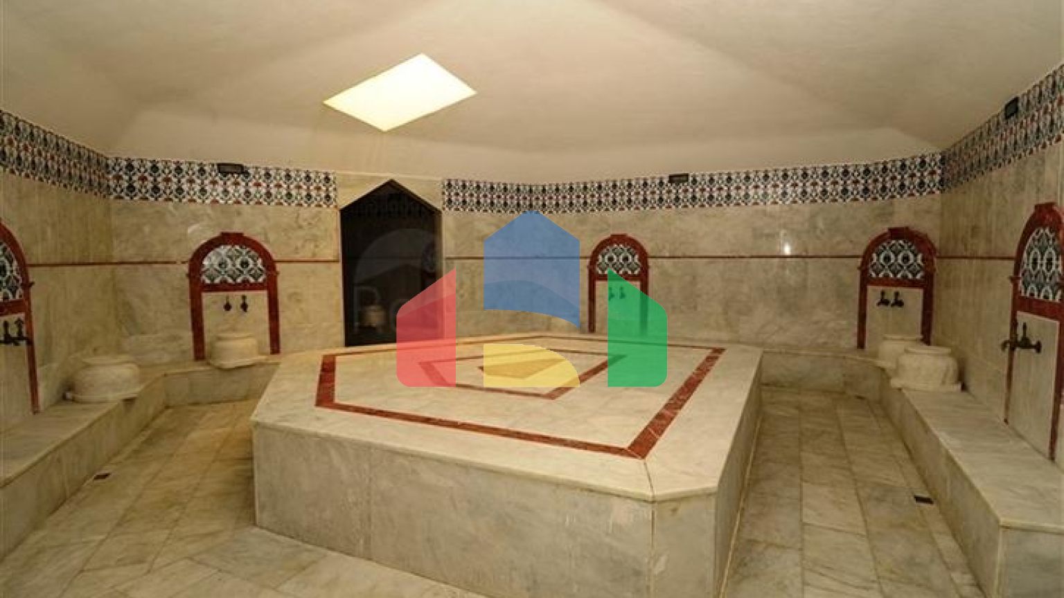 Простора трикімнатна квартира в районі Тосмур