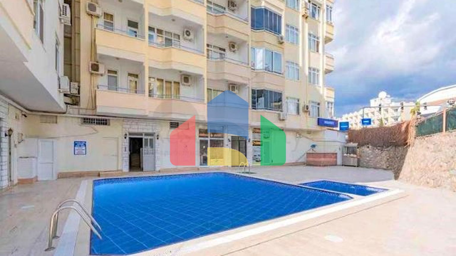 Квартира 1 + 1 в районі Тосмур