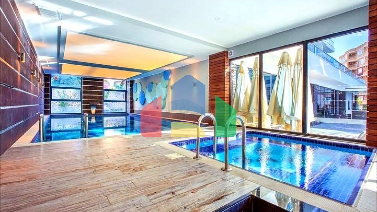 Світла мебльована квартира 2+1 в розвиненому житловому комплексі