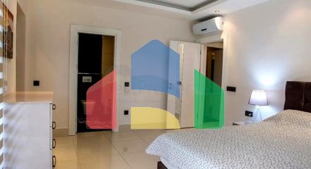 Світла мебльована квартира 2+1 в розвиненому житловому комплексі