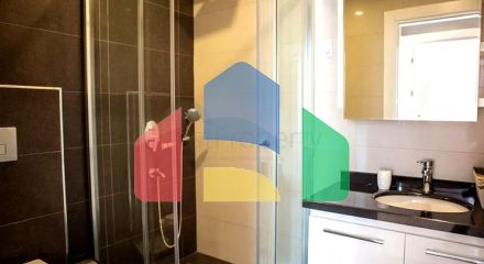 Світла мебльована квартира 2+1 в розвиненому житловому комплексі