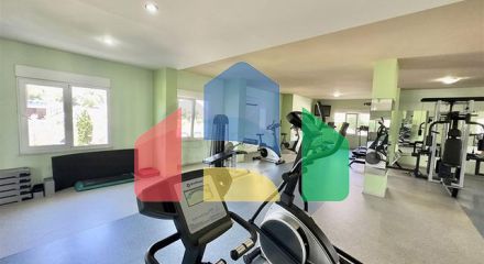 Затишна квартира 3+1 в упорядкованому житловому комплексі району Тосмур