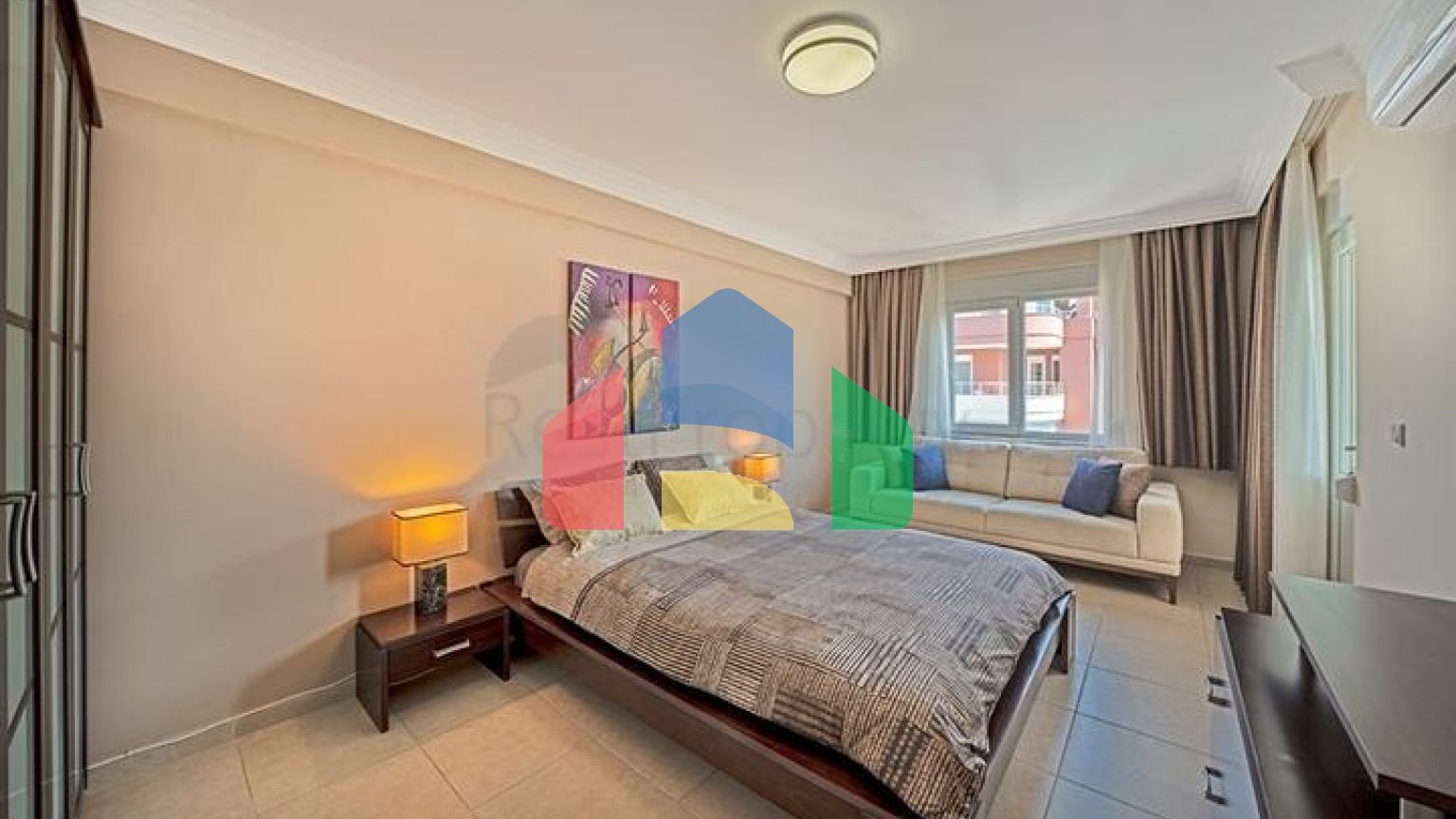 Просторий пентхаус 3 + 2 з терасою в облаштованому житловому комплексі району Тосмур