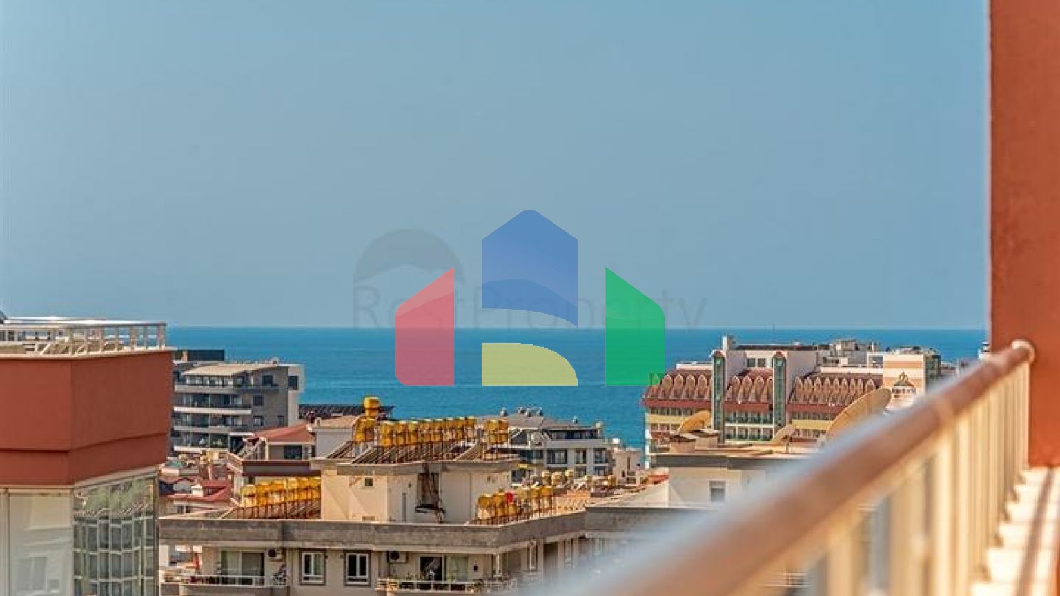 Просторий пентхаус 3 + 2 з терасою в облаштованому житловому комплексі району Тосмур