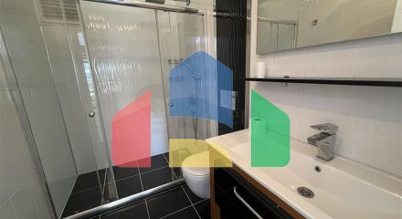 Просторная меблированная квартира с двумя балконами в Тосмуре