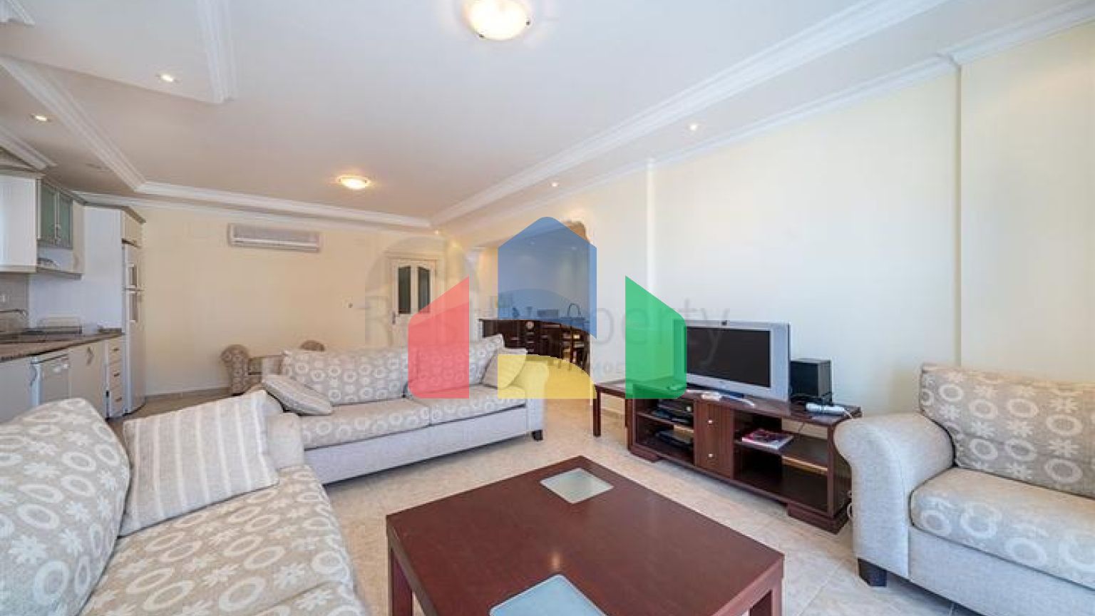 Просторный пентхаус 4+1 с террасой в районе Тосмур