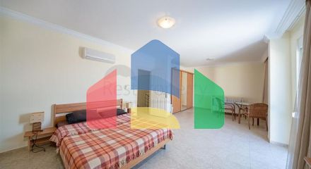 Просторный пентхаус 4+1 с террасой в районе Тосмур