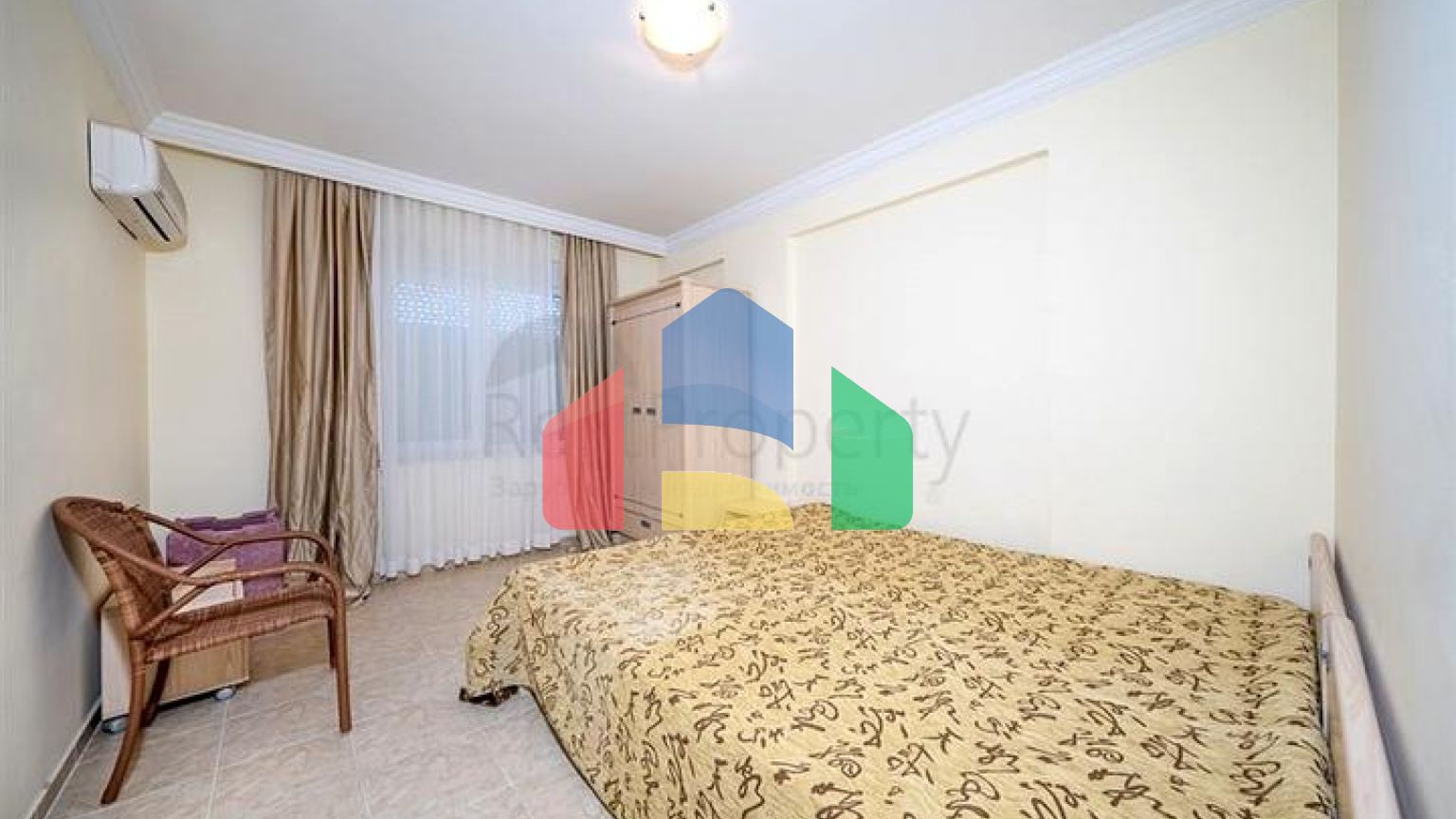 Просторный пентхаус 4+1 с террасой в районе Тосмур