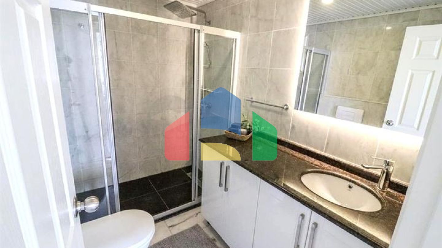 Квартира 3+1 с развитой инфраструктурой комплекса в районе Тосмур